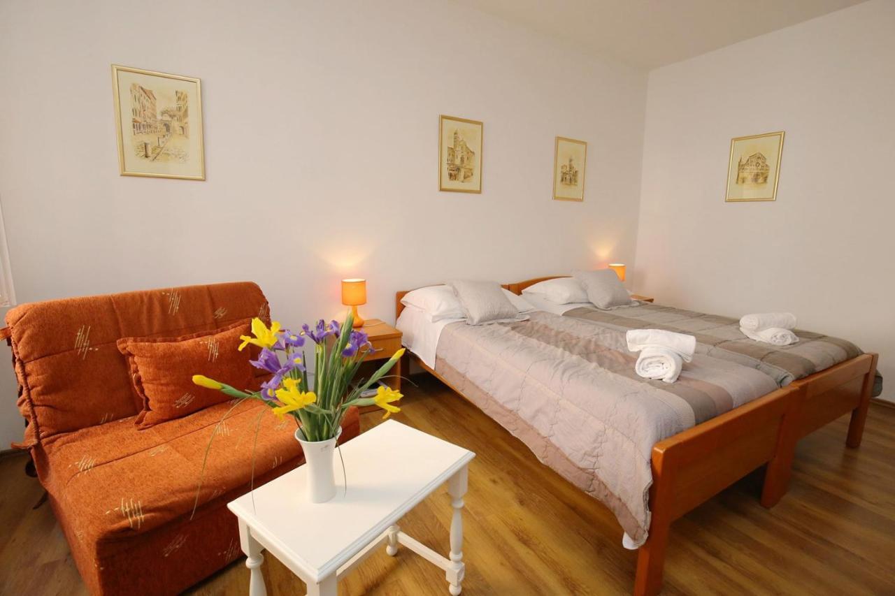 Victoria Apartments - Zadar Centre Екстер'єр фото