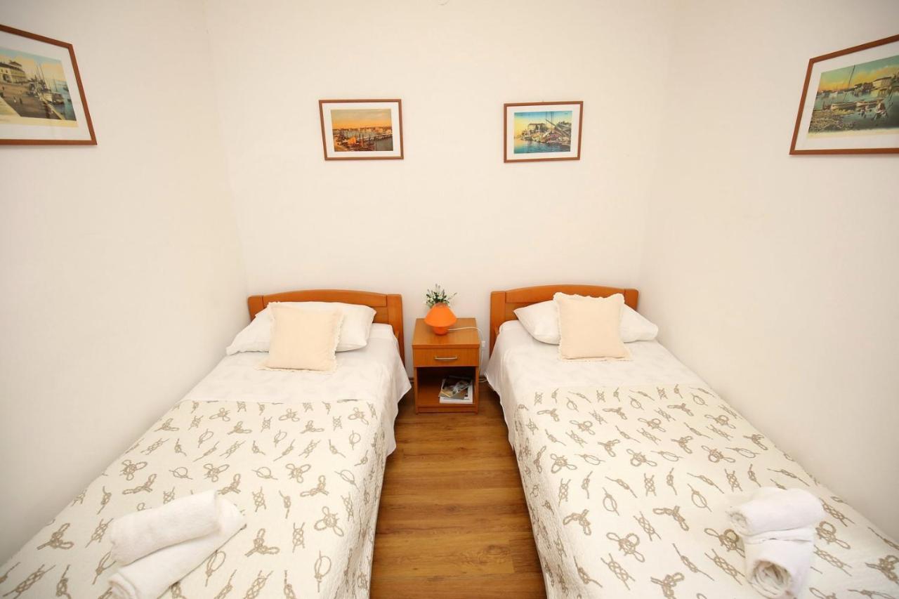 Victoria Apartments - Zadar Centre Екстер'єр фото